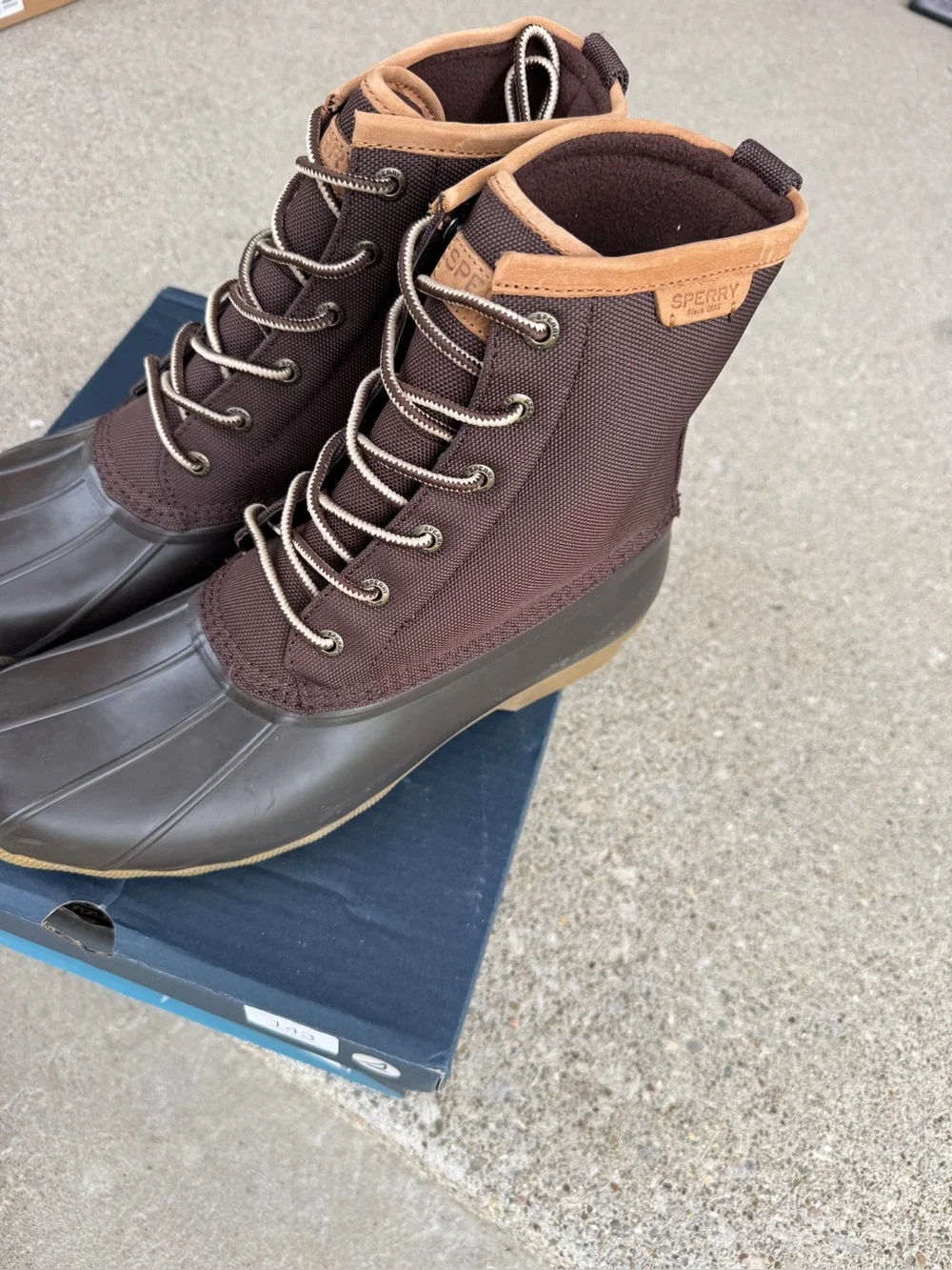 Sperry Men’s 12. NEW. Saltwater Cordura Brown